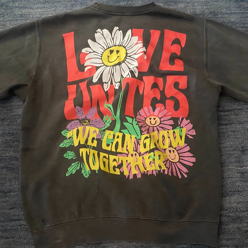 "Ripple" Crewneck